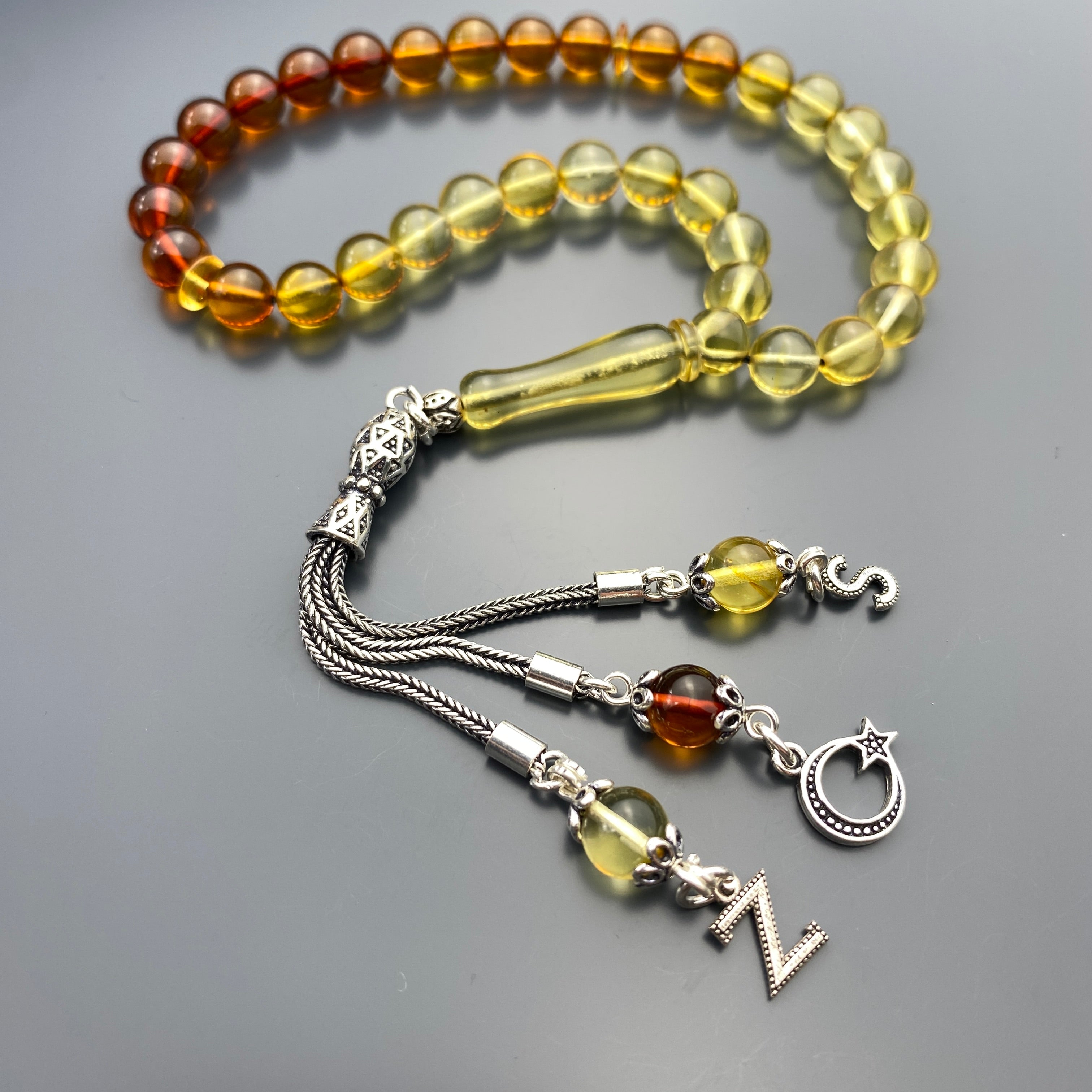 Tesbih kehribar mit personalisiert mit Buchstaben Logo in gelber farbe 33 perlen Gebetskette bernstein