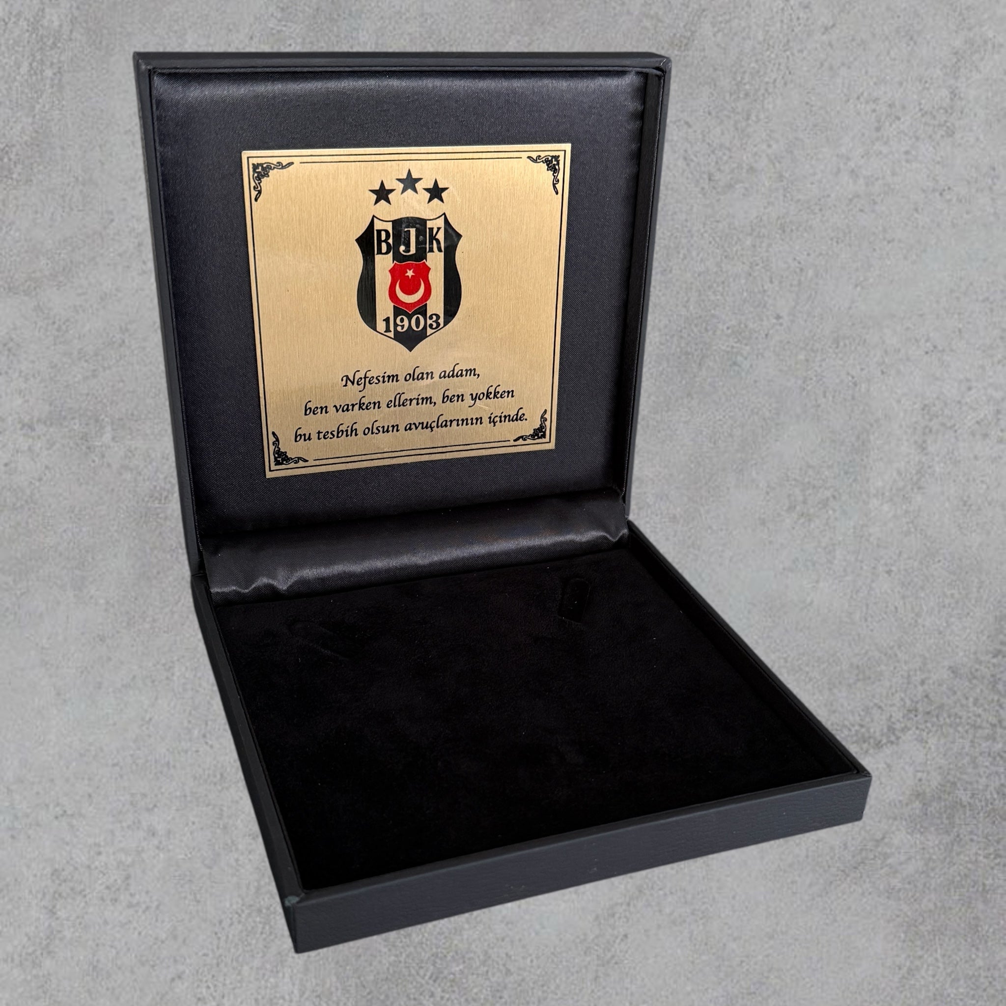 BJK Tesbih Box 4eckig mit Wunschtext