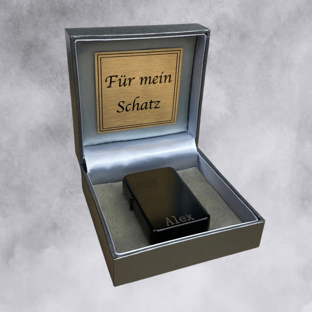 Benzin Feuerzeug personalisiert mit Space Grau Box und Wunschtext