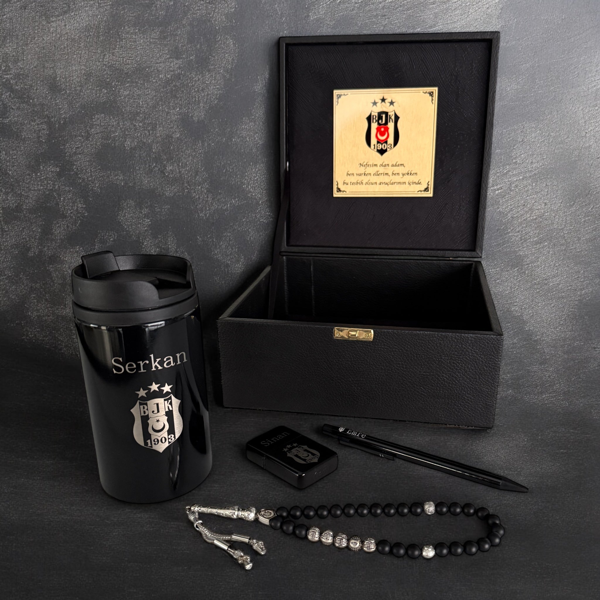 Tesbih Set mit geschenkbox text und kugelschreiber und ein Kaffebecher
