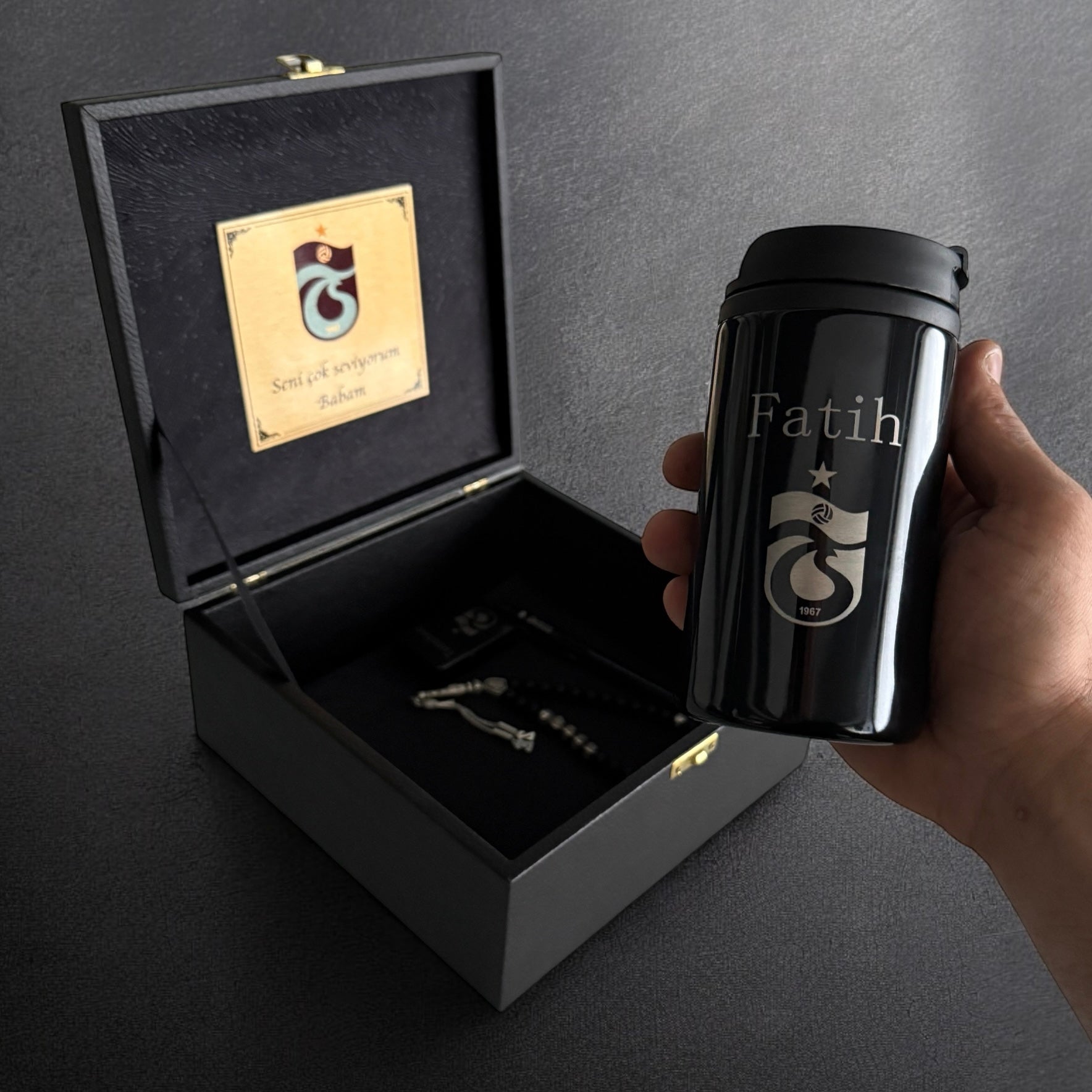 Tesbih Set XXL Box TS Logo mit Kaffebecher, Kugelschreiber und Feuerzeug