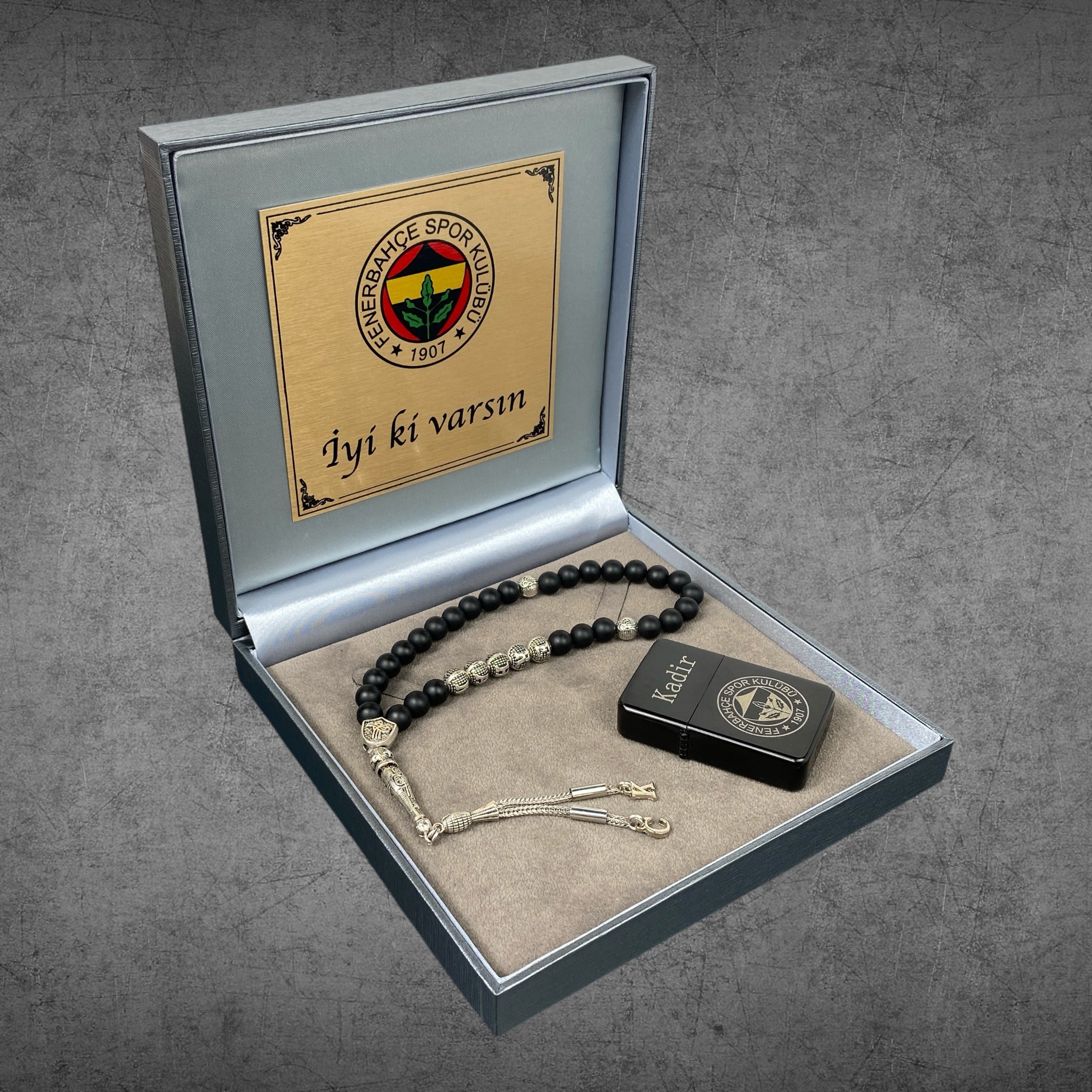 Tesbih mit Namen und Geschenkbox personalisiert mit einem Wunschtext Geschenk etui islamische geschenke perlenkette männerschmuck Kehribar tesbih Feuerzug mit Namen personalisiert Baba evlat özel hediye babalara, Valentinstag Geschenk, Bayram Geschenk Gebetskette, Baba Hediye, Vatertag, Muttertag, Zuckerfest Islamische geschenke, Beste geschenk idee, Männer ketten