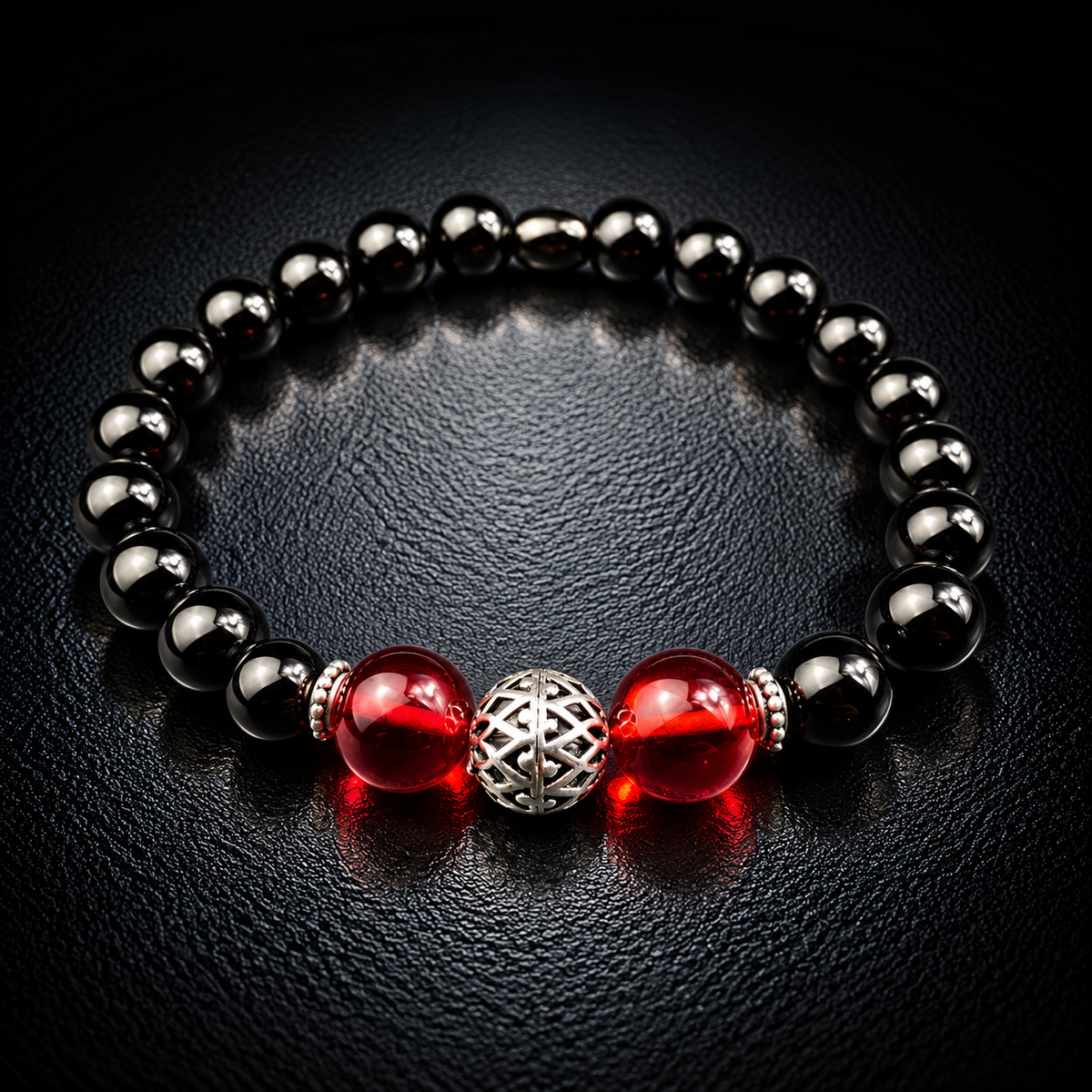 Rotes Kehribar Armband aus echtem Bernstein mit schwarzen Onyx-Perlen und einer Kugel aus 925 Silber – Modell 006 von Sani Tesbih.