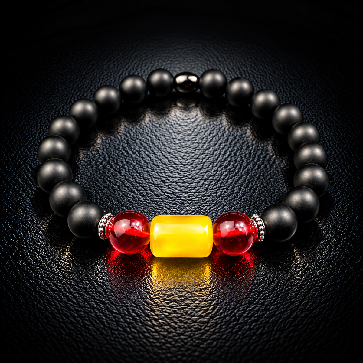 Rot-gelbes Kehribar Armband aus echtem Bernstein mit schwarzem Onyx und Ringen aus 925 Silber – Modell 009 von Sani Tesbih.