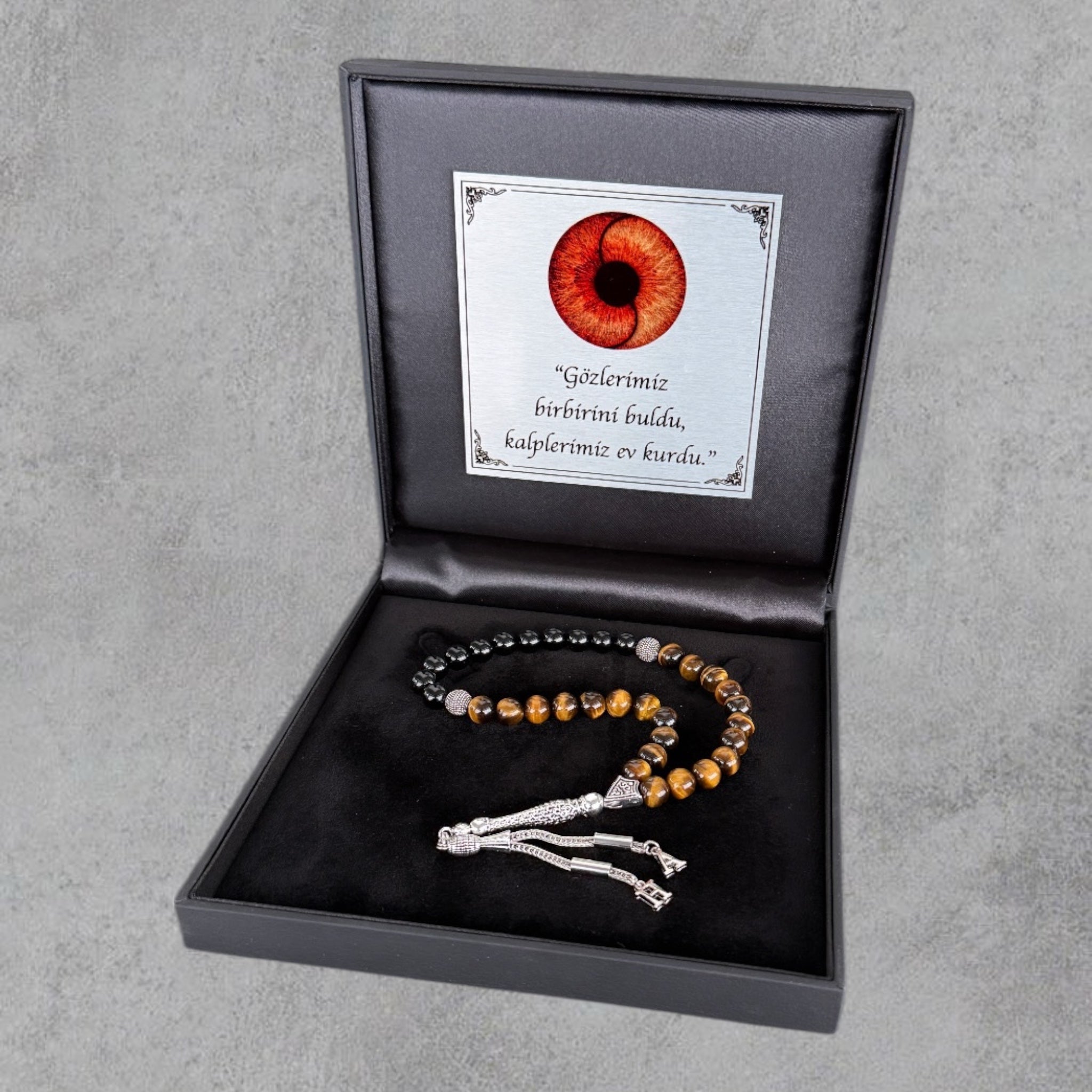Göz Rengi Tesbih Braun / Braun mit 2 Buchstaben & Geschenkbox