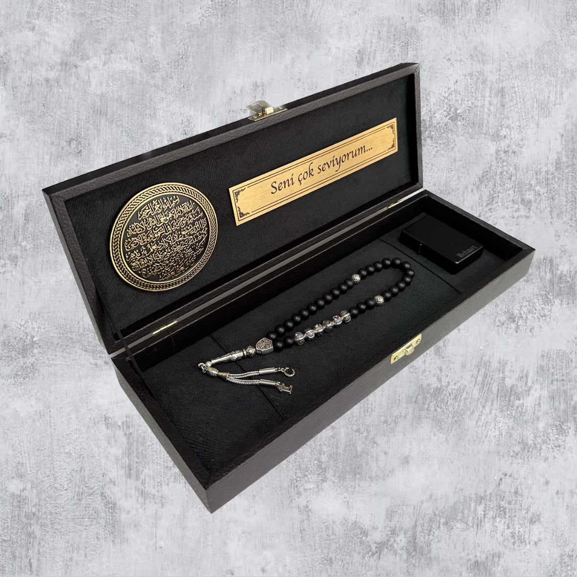 Tesbih mit Namen und Geschenkbox personalisiert mit einem Wunschtext Geschenk etui islamische geschenke perlenkette männerschmuck Kehribar tesbih Feuerzug mit Namen personalisiert Mekka mekke ayet el kürsi islamische geschenk box 
