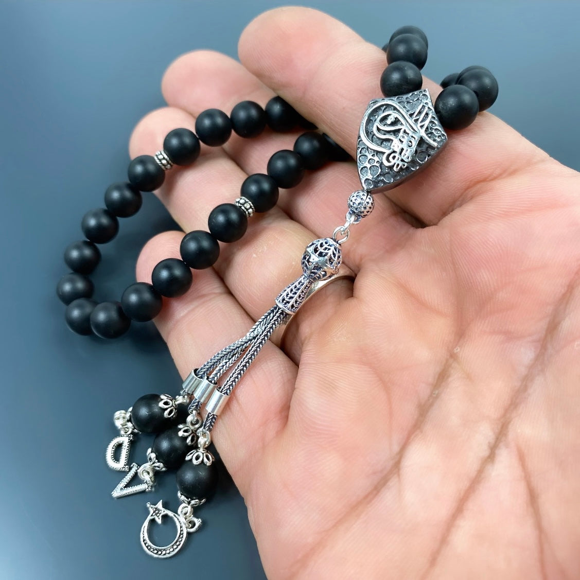 Tesbih Özel Gümüs Dogaltas Onyx matt Tugra Logo