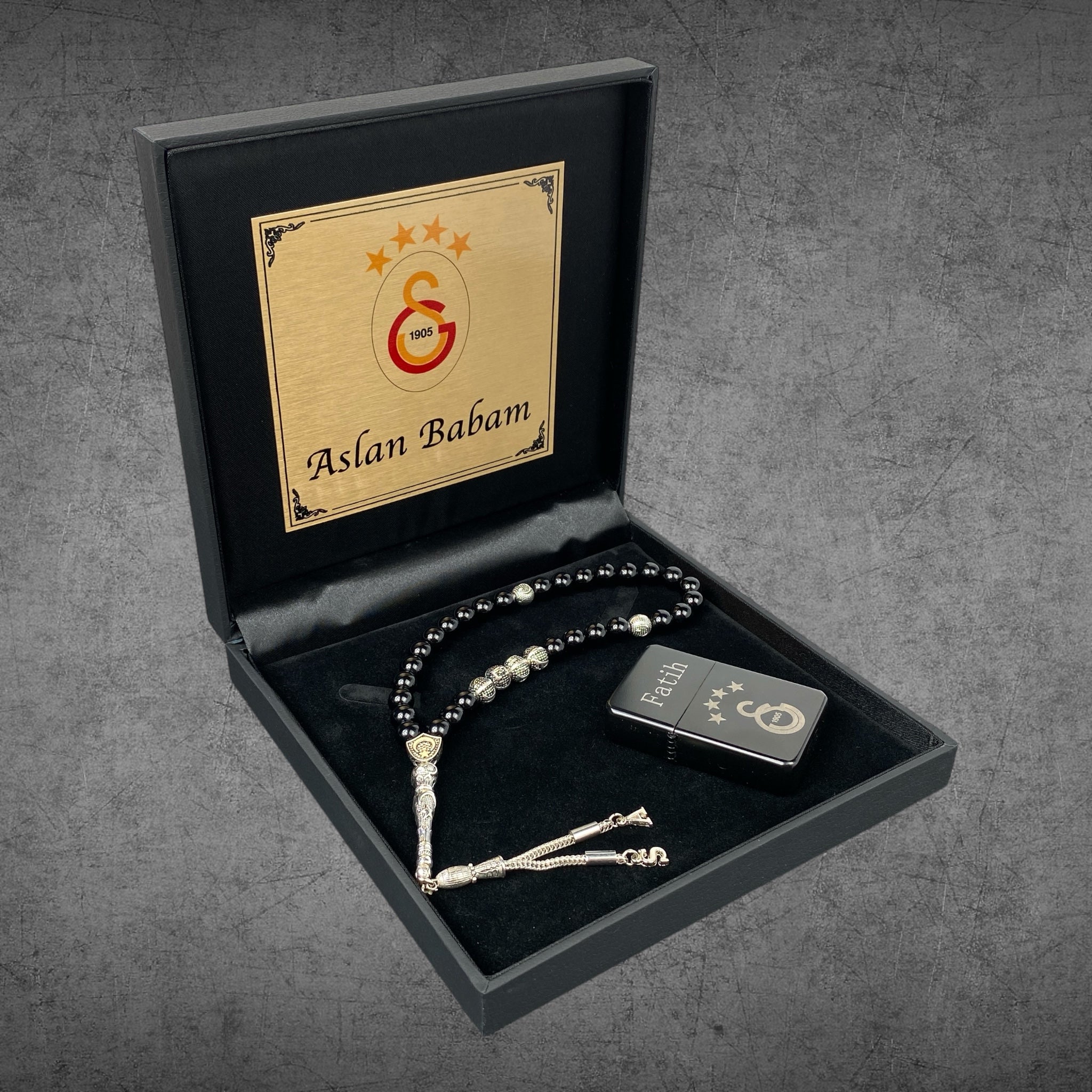 Tesbih mit Namen und Geschenkbox personalisiert mit einem Wunschtext Geschenk etui islamische geschenke perlenkette männerschmuck Kehribar tesbih Feuerzug mit Namen personalisiert Baba evlat özel hediye babalara, Valentinstag Geschenk, Bayram Geschenk Gebetskette, Baba Hediye, Vatertag, Muttertag, Zuckerfest Islamische geschenke, Beste geschenk idee, Männer ketten