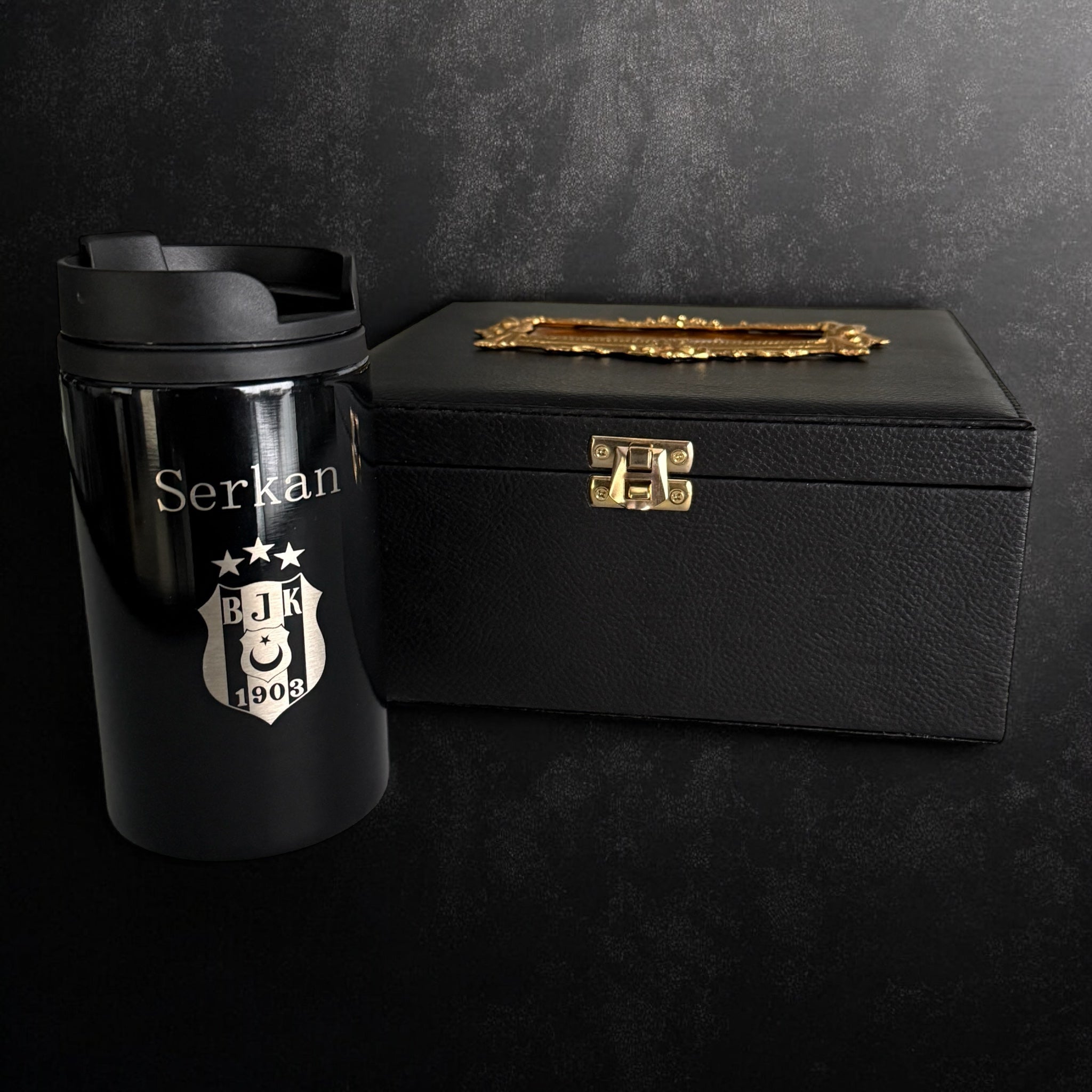 Tesbih Set XXL Box BJK Logo mit Kaffebecher, Kugelschreiber und Feuerzeug