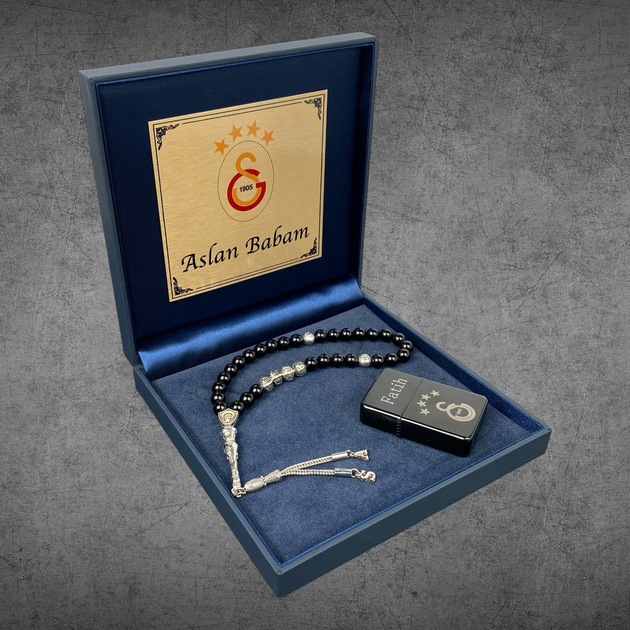 Tesbih mit Namen und Geschenkbox personalisiert mit einem Wunschtext Geschenk etui islamische geschenke perlenkette männerschmuck Kehribar tesbih Feuerzug mit Namen personalisiert Baba evlat özel hediye babalara, Valentinstag Geschenk, Bayram Geschenk Gebetskette, Baba Hediye, Vatertag, Muttertag, Zuckerfest Islamische geschenke, Beste geschenk idee, Männer ketten