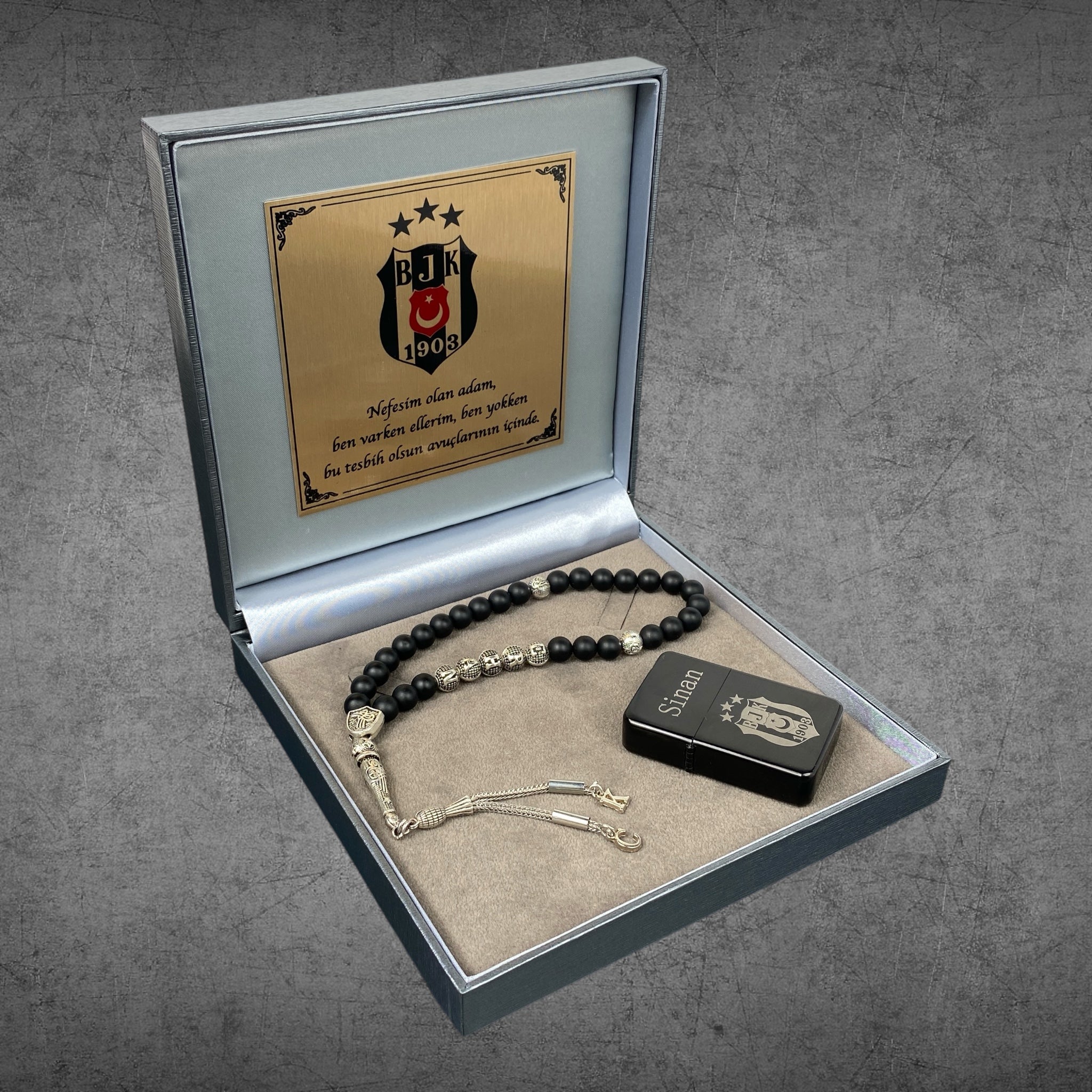 Tesbih mit Namen und Geschenkbox personalisiert mit einem Wunschtext Geschenk etui islamische geschenke perlenkette männerschmuck Kehribar tesbih Feuerzug mit Namen personalisiert Baba evlat özel hediye babalara, Valentinstag Geschenk, Bayram Geschenk Gebetskette, Baba Hediye, Vatertag, Muttertag, Zuckerfest Islamische geschenke, Beste geschenk idee, Männer ketten