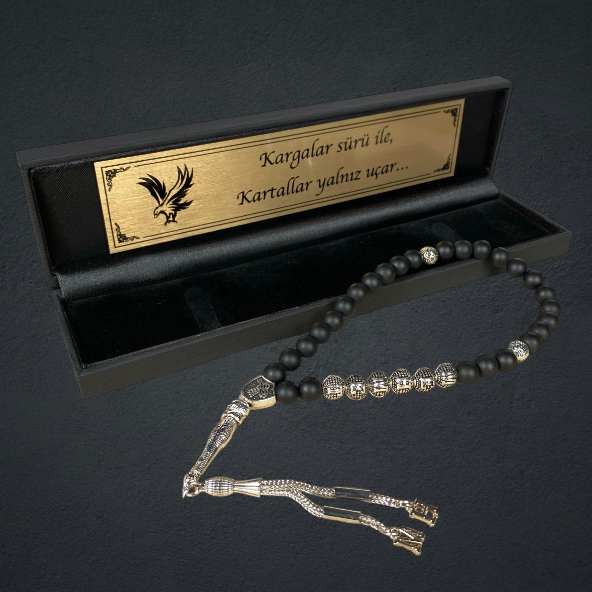 Tesbih mit Namen Black OLD Box Adler Logo Text