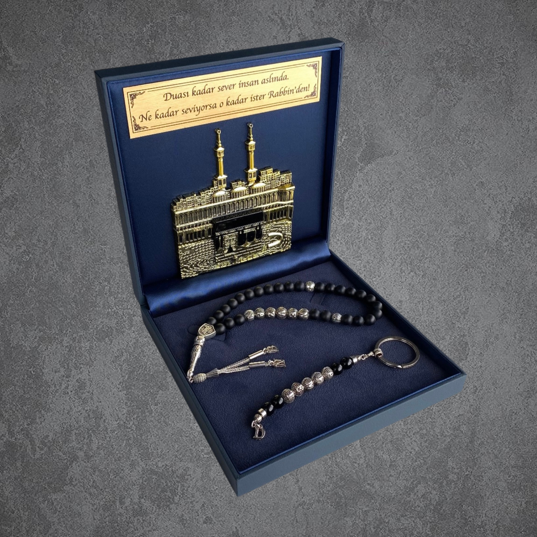 Tesbih mit Namen und Geschenkbox personalisiert mit einem Wunschtext Geschenk etui islamische geschenke perlenkette männerschmuck Kehribar tesbih Feuerzug mit Namen personalisiert Mekka mekke ayet el kürsi islamische geschenk box 