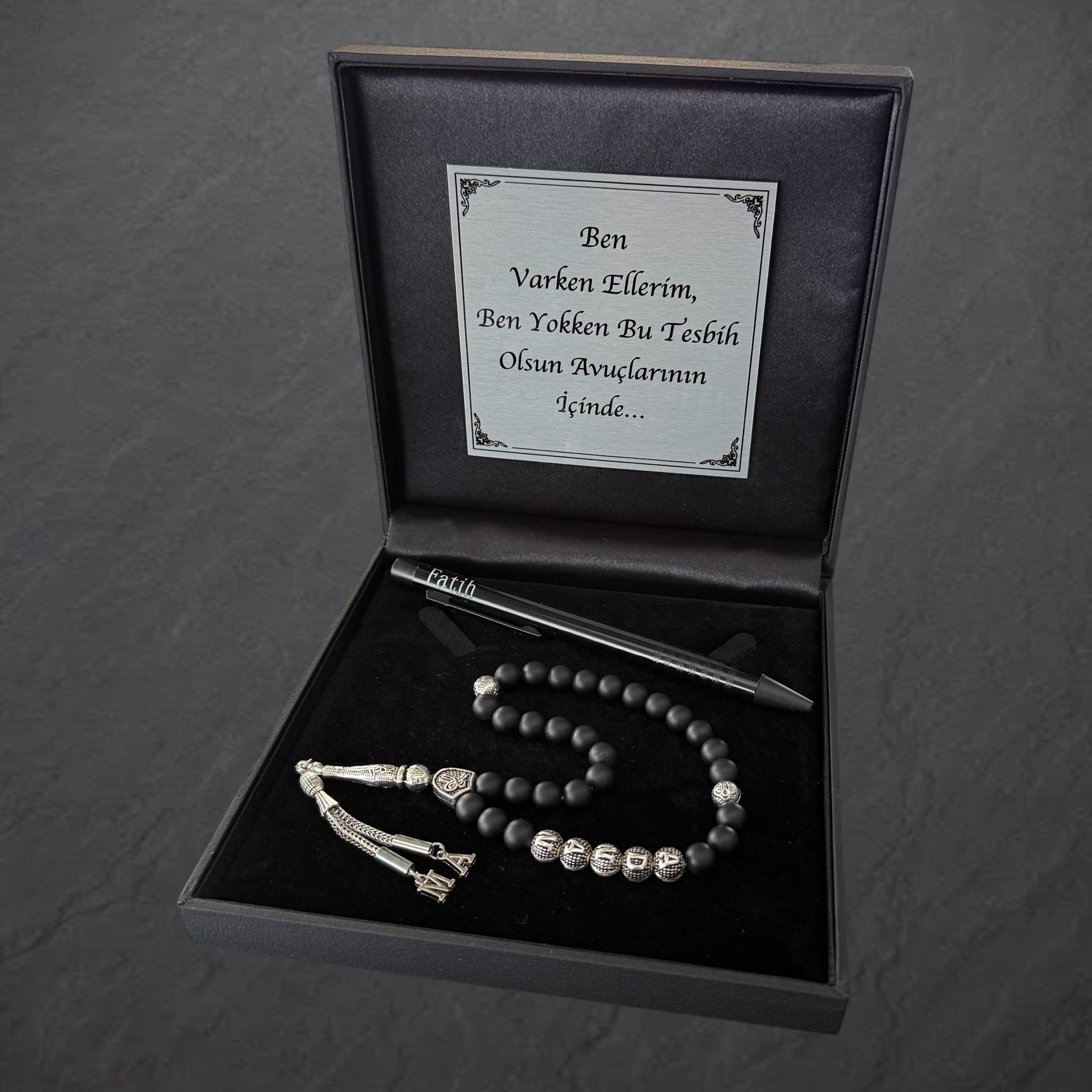 Tesbih mit Namen & Kugelschreiber 4 eckig Black Box mit Wunschtext
