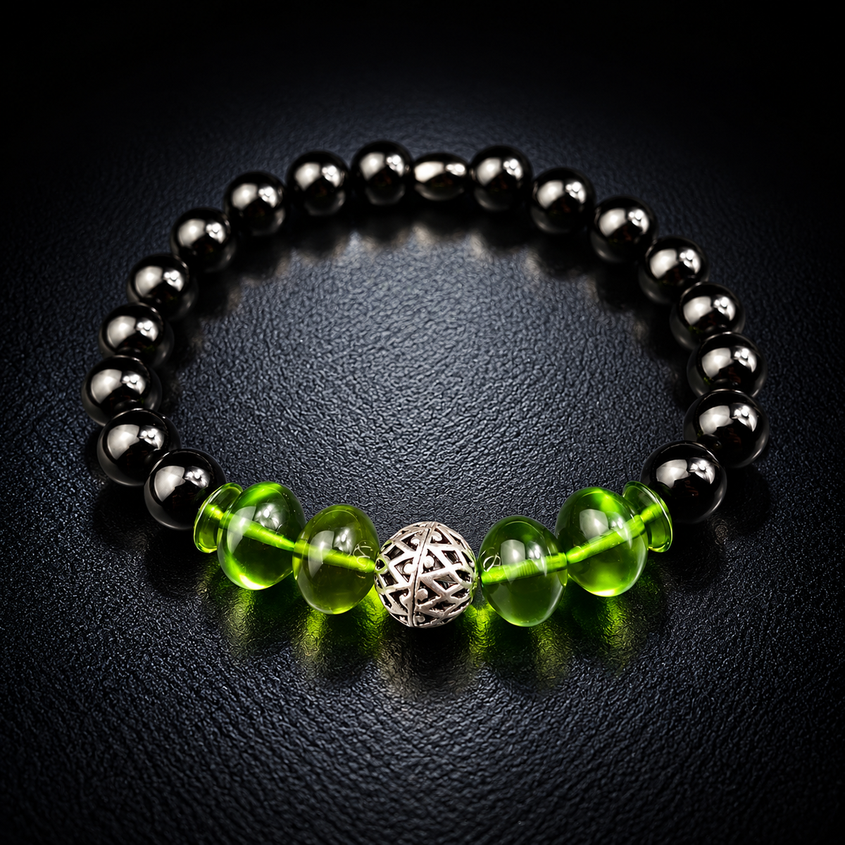 Grünes Kehribar Armband für Herren aus echtem Bernstein mit schwarzen Onyx-Perlen und einer Kugel aus 925 Silber – Sani Tesbih Nr. 003.