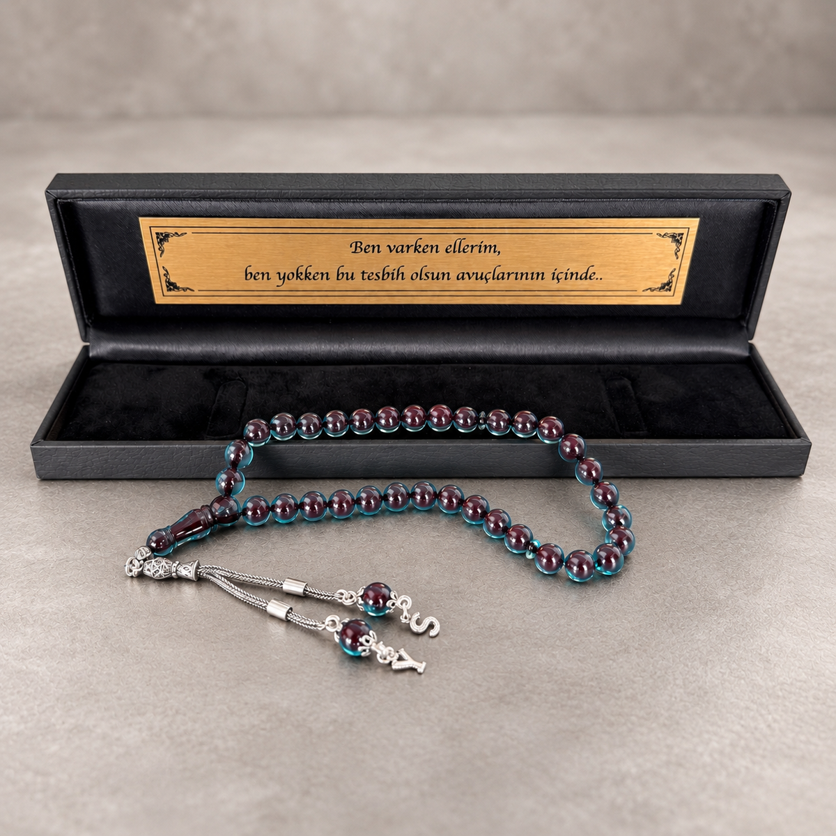 Sıkma Kehribar Tesbih Sky Blue mit 925 Silber Anhänger und personalisierter Geschenkbox mit Wunschtext.