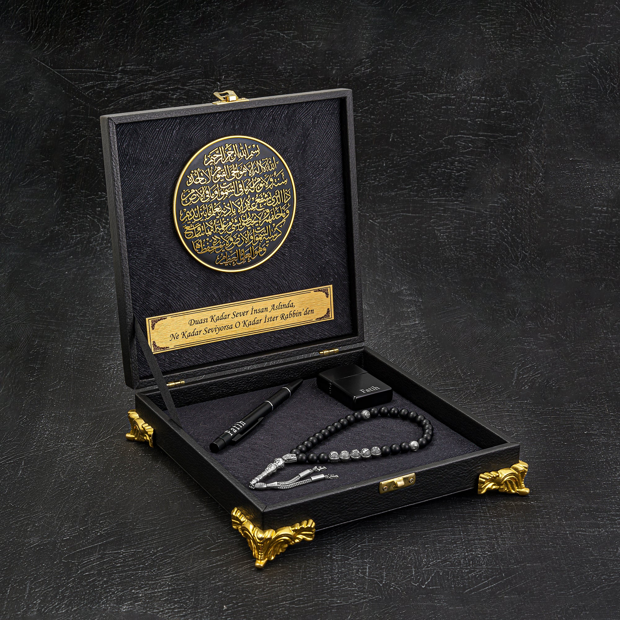 Tesbih mit Namen und Geschenkbox personalisiert mit einem Wunschtext Geschenk etui islamische geschenke perlenkette männerschmuck Kehribar tesbih Feuerzug mit Namen personalisiert Mekka mekke ayet el kürsi islamische geschenk box 