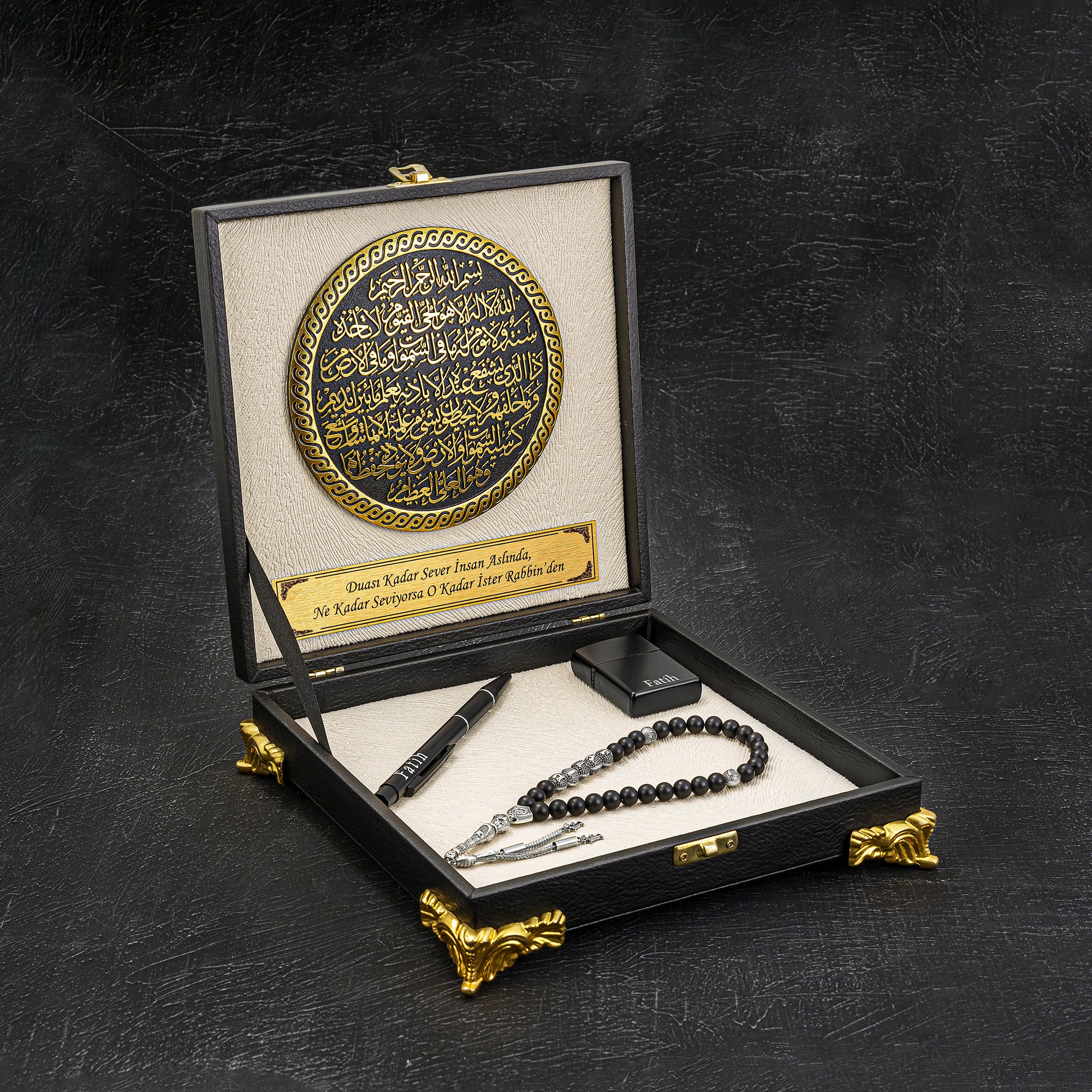 Tesbih mit Namen und Geschenkbox personalisiert mit einem Wunschtext Geschenk etui islamische geschenke perlenkette männerschmuck Kehribar tesbih Feuerzug mit Namen personalisiert Mekka mekke ayet el kürsi islamische geschenk box 