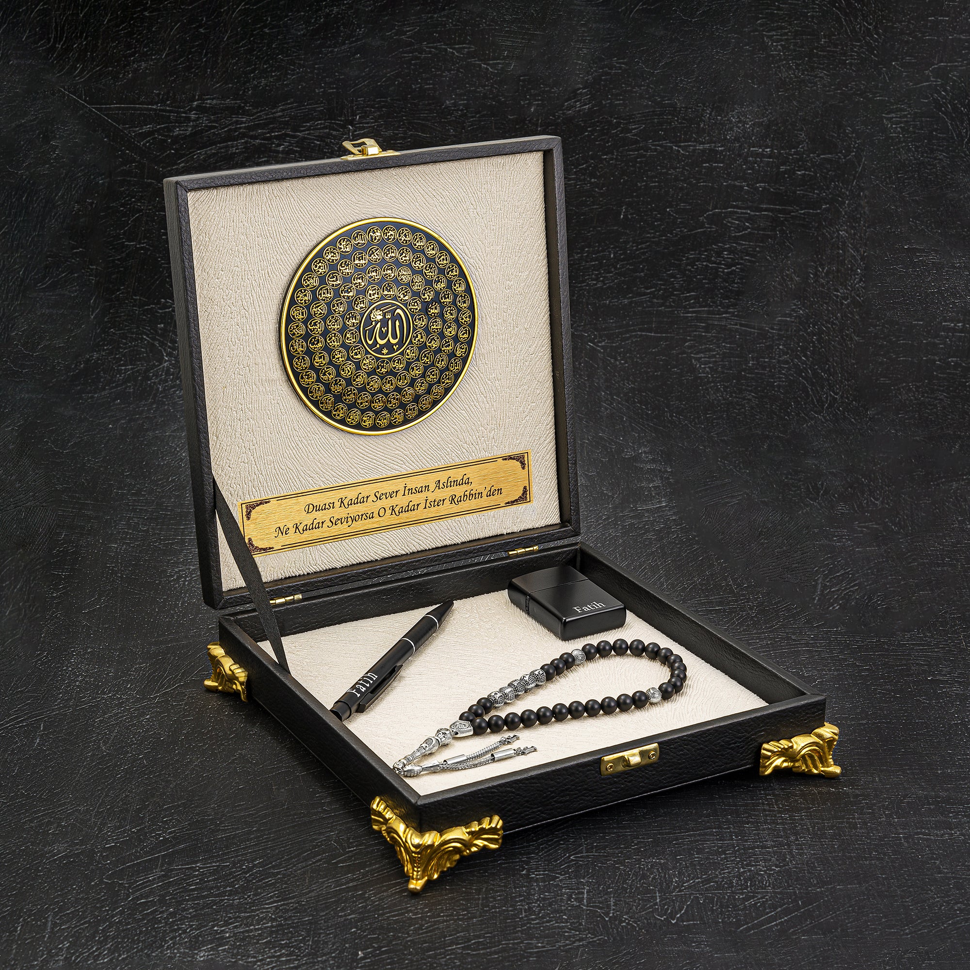 Tesbih mit Namen und Geschenkbox personalisiert mit einem Wunschtext Geschenk etui islamische geschenke perlenkette männerschmuck Kehribar tesbih Feuerzug mit Namen personalisiert Mekka mekke ayet el kürsi islamische geschenk box 