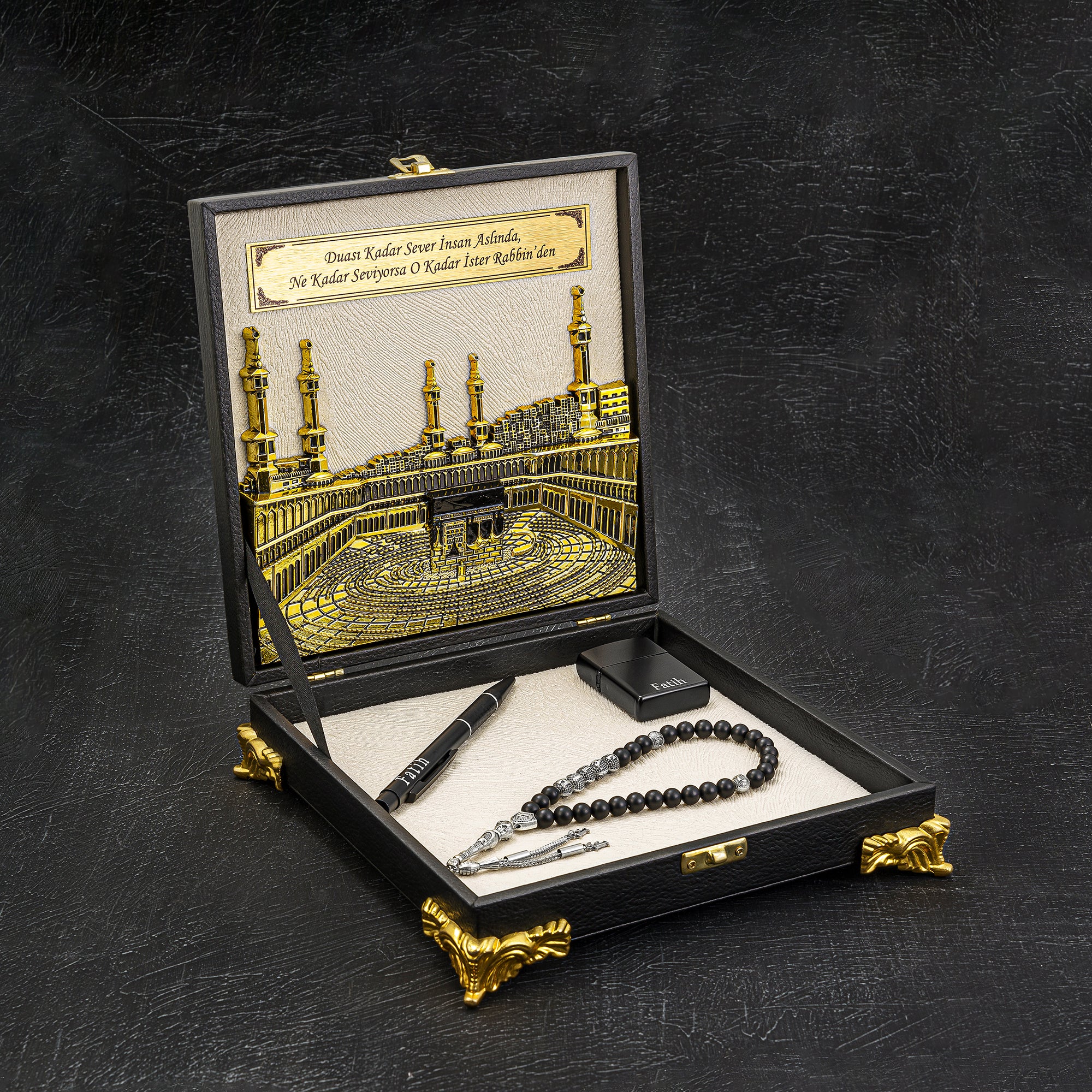 Tesbih mit Namen und Geschenkbox personalisiert mit einem Wunschtext Geschenk etui islamische geschenke perlenkette männerschmuck Kehribar tesbih Feuerzug mit Namen personalisiert Mekka mekke ayet el kürsi islamische geschenk box 
